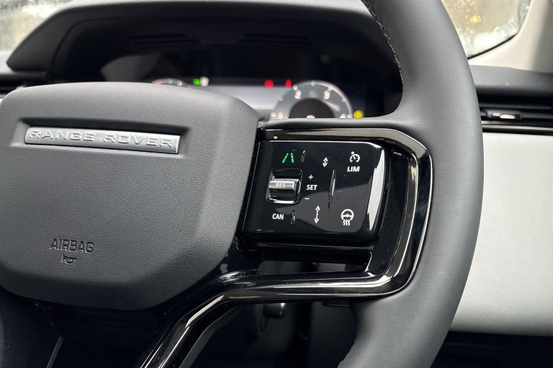 2025 (74) LAND ROVER RANGE ROVER VELAR 2.0 D200 MHEV Dynamic SE 5dr Auto 5029537