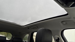 2025 (74) LAND ROVER RANGE ROVER VELAR 2.0 D200 MHEV Dynamic SE 5dr Auto 5029529