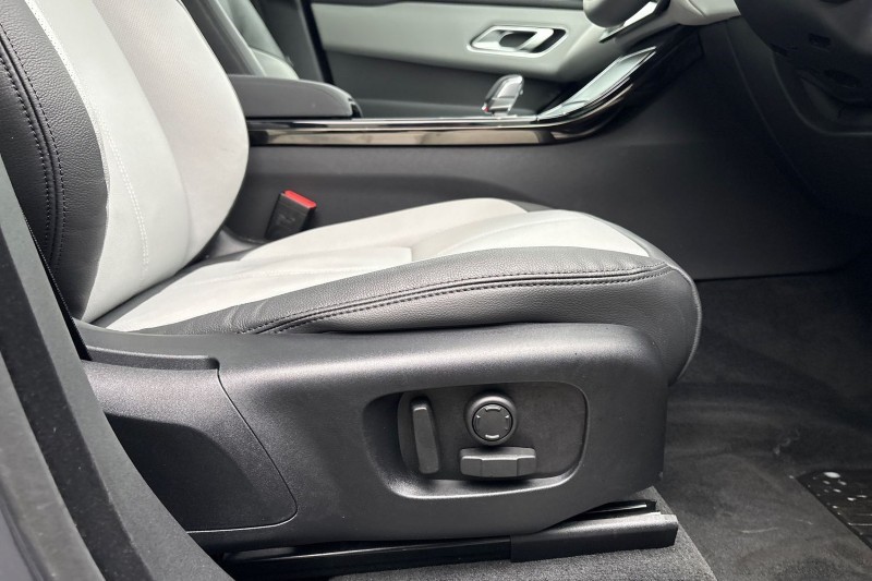 2025 (74) LAND ROVER RANGE ROVER VELAR 2.0 D200 MHEV Dynamic SE 5dr Auto 5029532