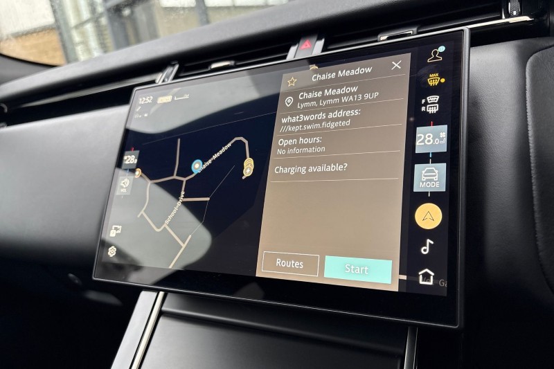 2024 (74) LAND ROVER RANGE ROVER VELAR 2.0 P400e Dynamic HSE 5dr Auto 5028770