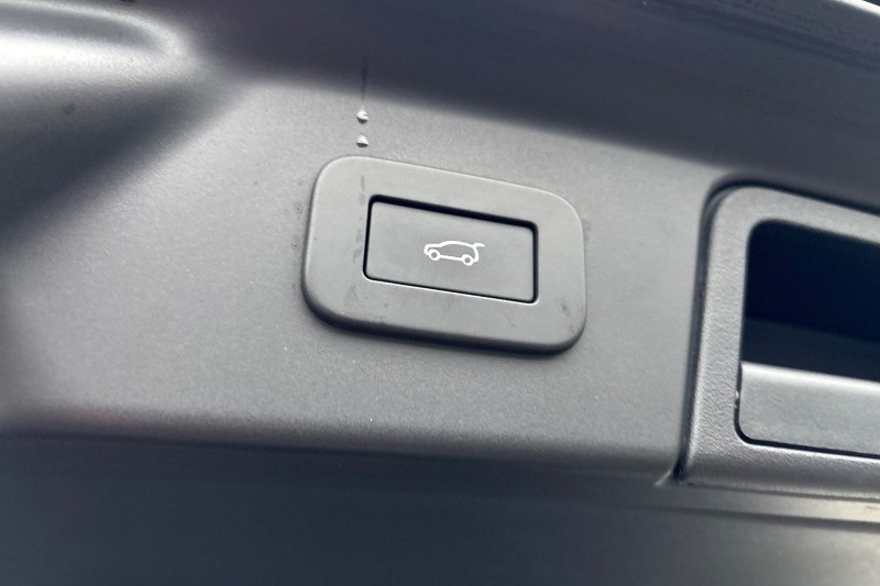 2024 (74) LAND ROVER RANGE ROVER VELAR 2.0 P400e Dynamic HSE 5dr Auto 5028802