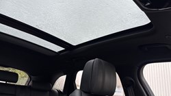 2024 (74) LAND ROVER RANGE ROVER VELAR 2.0 P400e Dynamic HSE 5dr Auto 5028780