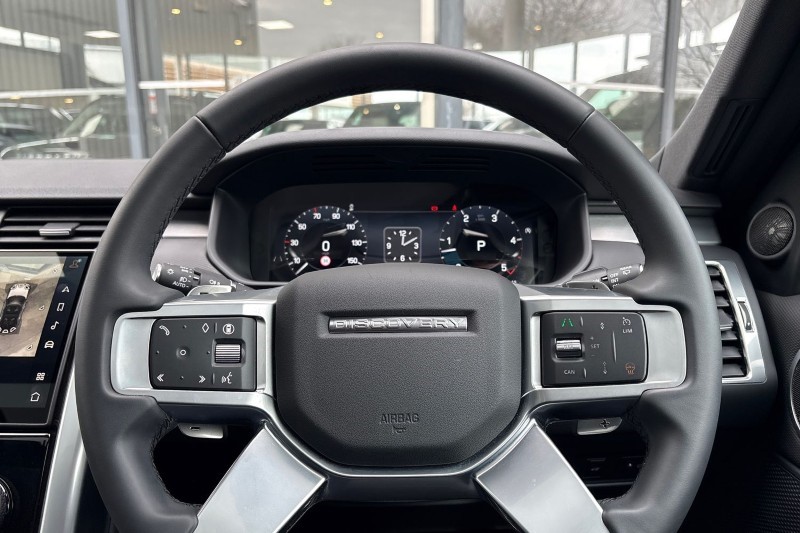2025 (25) LAND ROVER DISCOVERY 3.0 D350 Dynamic SE 5dr Auto 5116422