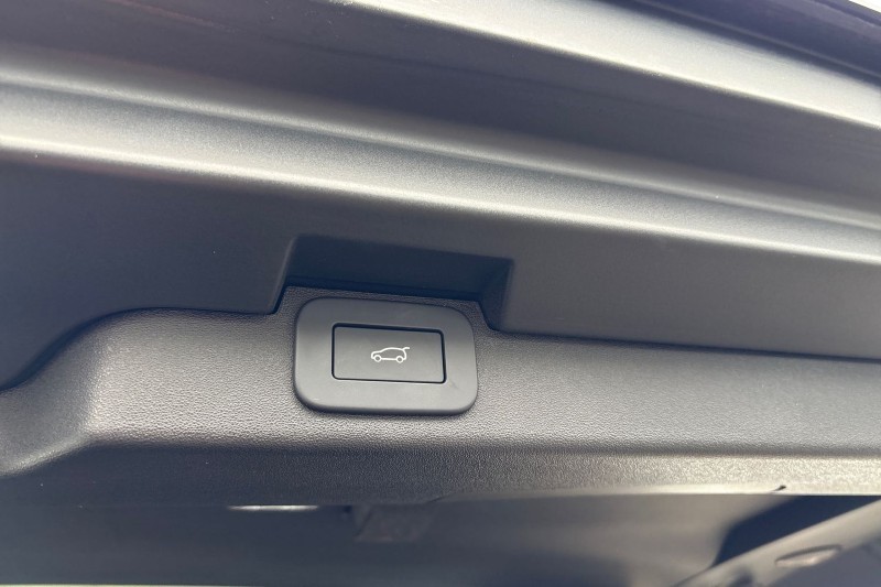 2025 (25) LAND ROVER DISCOVERY 3.0 D350 Dynamic SE 5dr Auto 5116438