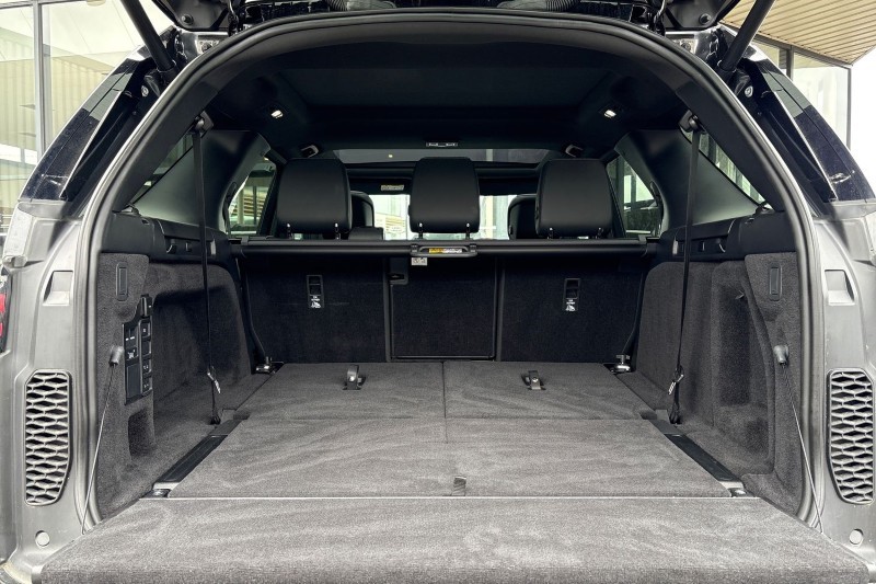 2025 (25) LAND ROVER DISCOVERY 3.0 D350 Dynamic SE 5dr Auto 5116404