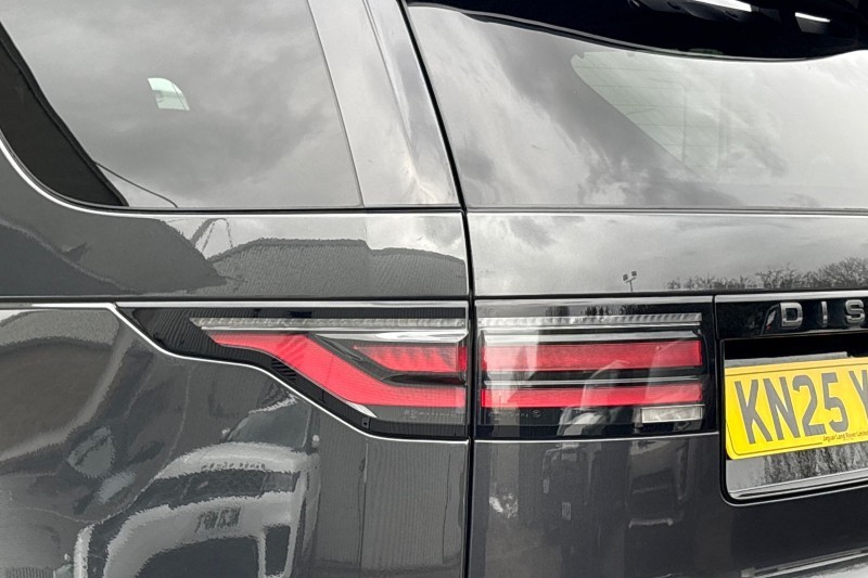 2025 (25) LAND ROVER DISCOVERY 3.0 D350 Dynamic SE 5dr Auto 5116413