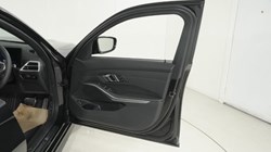 BMW 3 SERIES 320i M Sport 5dr Step Auto 5435953