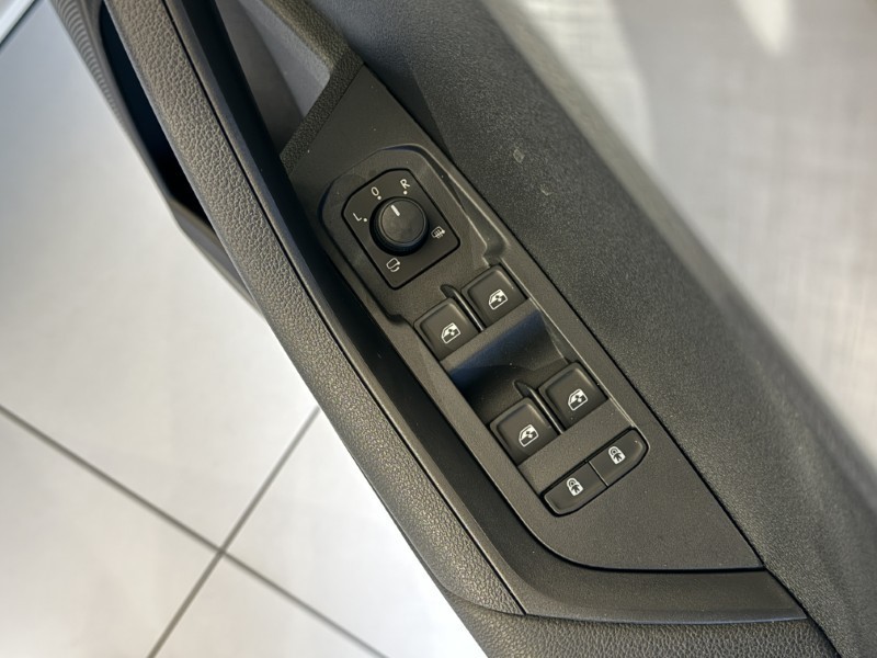  SKODA KAROQ 1.0 TSI 116 SE Edition 5dr 4885605