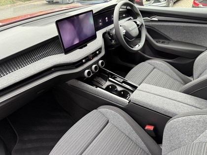 SKODA SUPERB 2.0 TDI SE Technology 5dr DSG