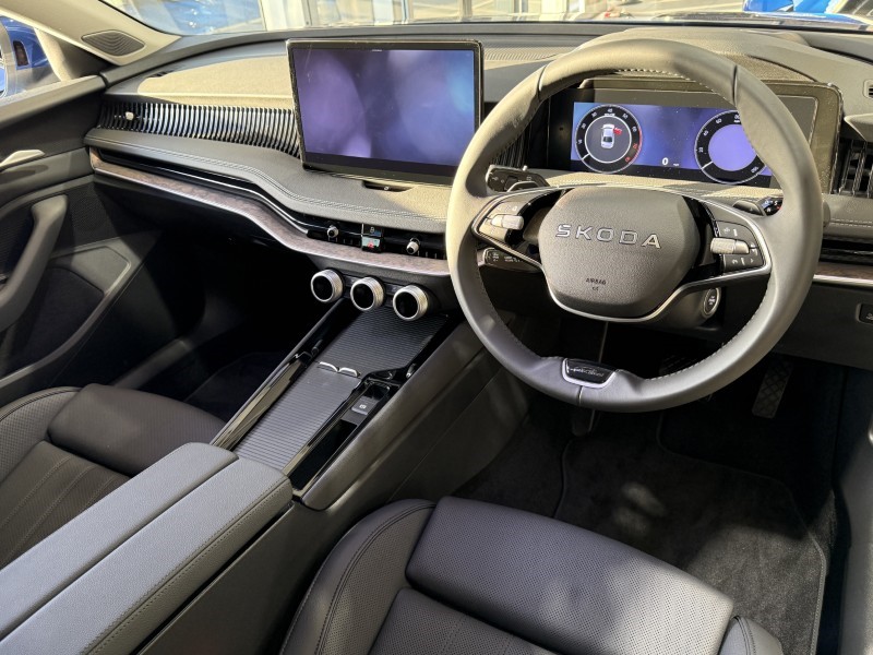  SKODA SUPERB 2.0 TSI Laurin  PLUS Klement 4X4 5dr DSG 4801256