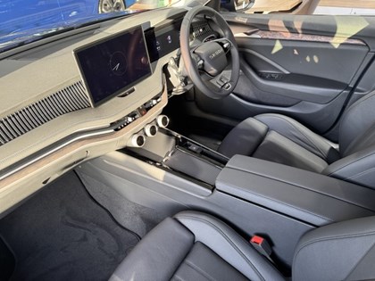 SKODA SUPERB 2.0 TSI Laurin PLUS Klement 4X4 5dr DSG