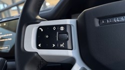 2025 (25) LAND ROVER DEFENDER 3.0 D250 X-Dynamic SE 90 3dr Auto 5025194