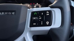 2025 (25) LAND ROVER DEFENDER 3.0 D250 X-Dynamic SE 90 3dr Auto 5025195