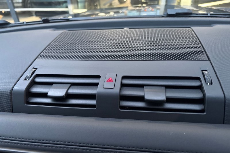 2025 (25) LAND ROVER DEFENDER 3.0 D250 X-Dynamic SE 90 3dr Auto 5025203