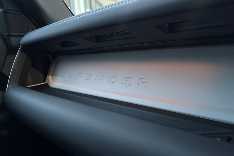 2025 (25) LAND ROVER DEFENDER 3.0 D250 X-Dynamic SE 90 3dr Auto 5025187