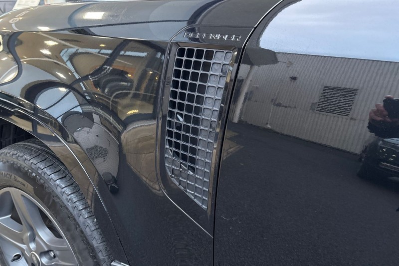 2025 (25) LAND ROVER DEFENDER 3.0 D250 X-Dynamic SE 90 3dr Auto 5025186