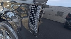 2025 (25) LAND ROVER DEFENDER 3.0 D250 X-Dynamic SE 90 3dr Auto 5025186