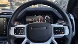 2025 (25) LAND ROVER DEFENDER 3.0 D250 X-Dynamic SE 90 3dr Auto 5025193