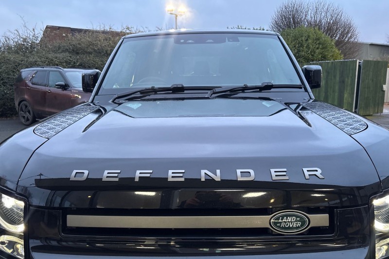 2025 (25) LAND ROVER DEFENDER 3.0 D250 X-Dynamic SE 90 3dr Auto 5025212