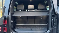 2025 (25) LAND ROVER DEFENDER 3.0 D250 X-Dynamic SE 90 3dr Auto 5025176