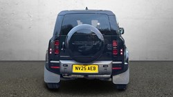 2025 (25) LAND ROVER DEFENDER 3.0 D250 X-Dynamic SE 90 3dr Auto 5025172