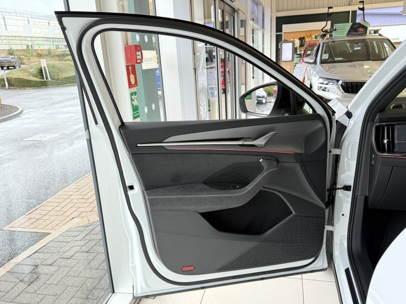  SKODA KODIAQ 2.0 TDI 193 SportLine 4X4 5dr DSG [7 Seat] 4745715