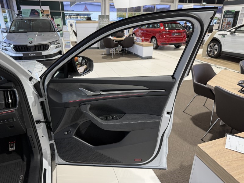  SKODA KODIAQ 2.0 TDI 193 SportLine 4X4 5dr DSG [7 Seat] 4745686