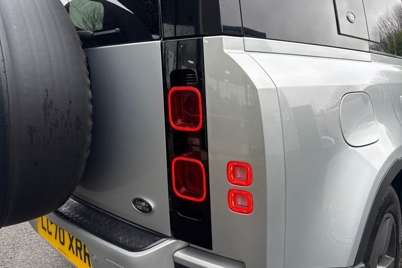 2020 (70) LAND ROVER DEFENDER 2.0 D240 First Edition 110 5dr Auto 5022794