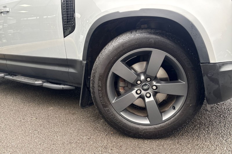 2020 (70) LAND ROVER DEFENDER 2.0 D240 First Edition 110 5dr Auto 5022791