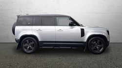 2020 (70) LAND ROVER DEFENDER 2.0 D240 First Edition 110 5dr Auto 5022748