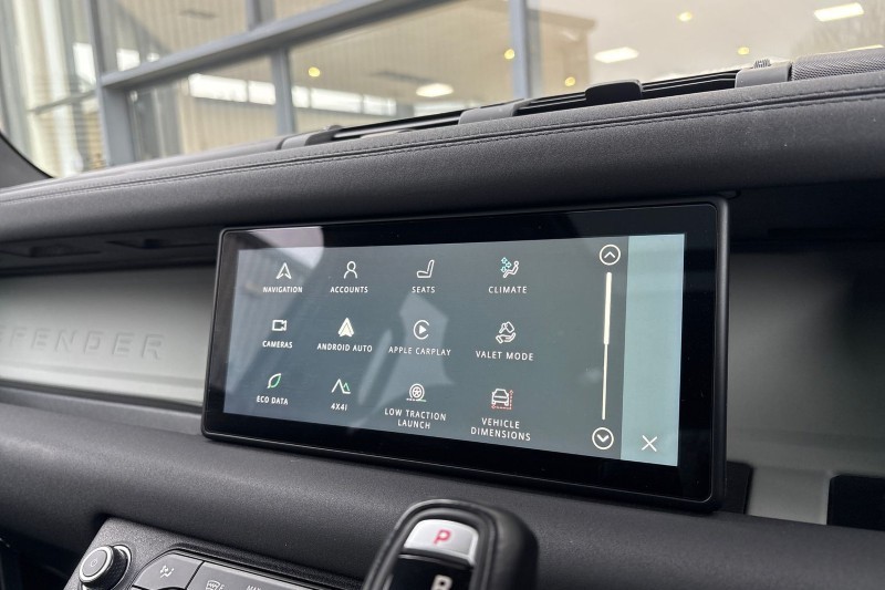 2020 (70) LAND ROVER DEFENDER 2.0 D240 First Edition 110 5dr Auto 5022777