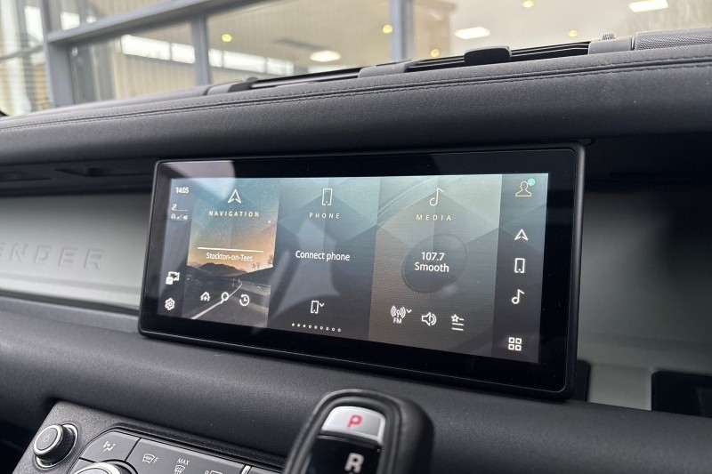 2020 (70) LAND ROVER DEFENDER 2.0 D240 First Edition 110 5dr Auto 5022774