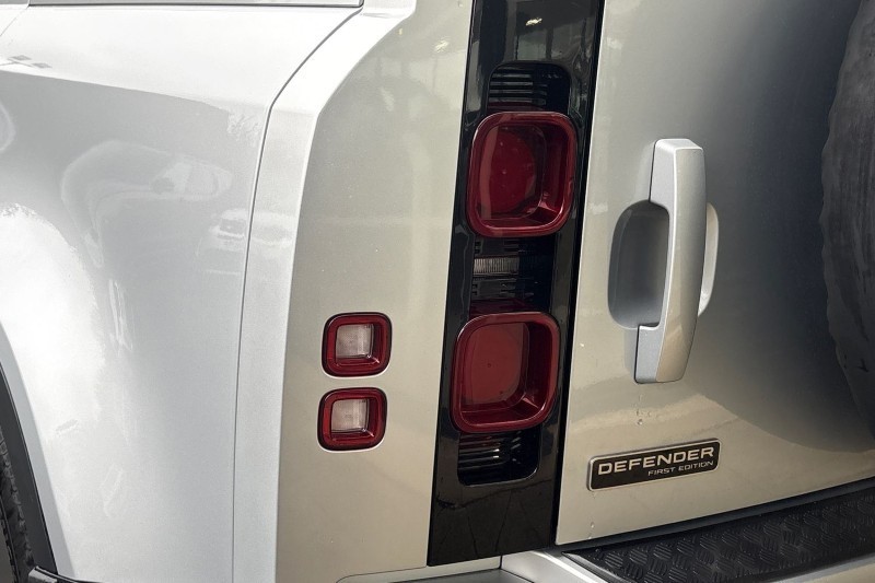 2020 (70) LAND ROVER DEFENDER 2.0 D240 First Edition 110 5dr Auto 5022762