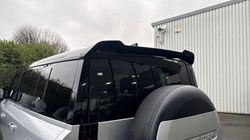 2020 (70) LAND ROVER DEFENDER 2.0 D240 First Edition 110 5dr Auto 5022765