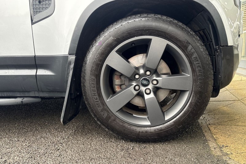 2020 (70) LAND ROVER DEFENDER 2.0 D240 First Edition 110 5dr Auto 5022751