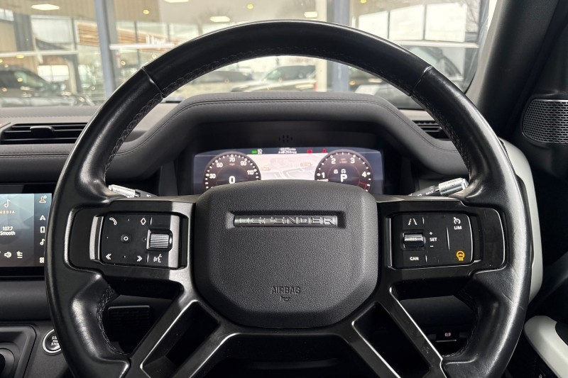 2020 (70) LAND ROVER DEFENDER 2.0 D240 First Edition 110 5dr Auto 5022771