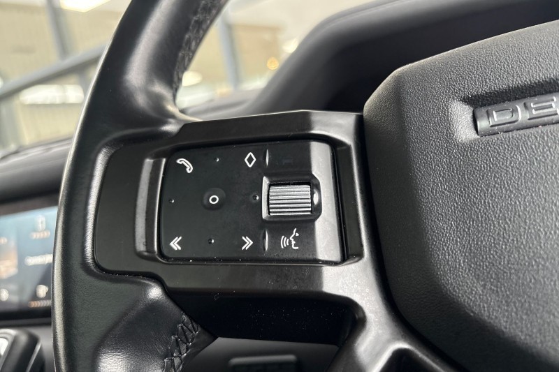 2020 (70) LAND ROVER DEFENDER 2.0 D240 First Edition 110 5dr Auto 5022772