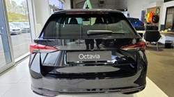 SKODA OCTAVIA 2.0 TDI 150 Sportline 5dr DSG 5298381