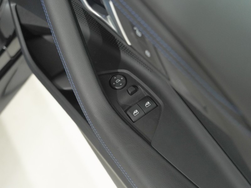  BMW 2 SERIES 220i M Sport 2dr Step Auto 5700370
