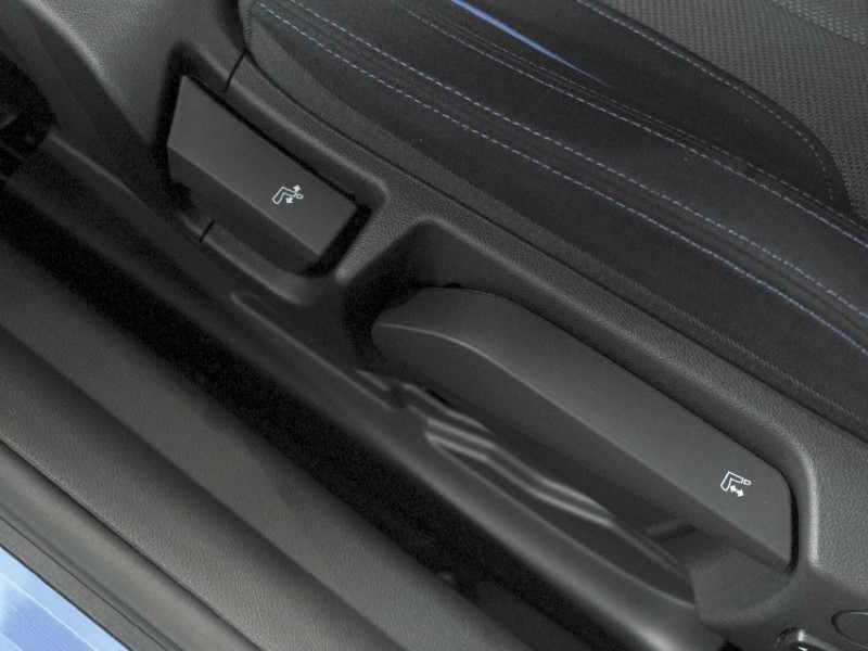  BMW 2 SERIES 220i M Sport 2dr Step Auto 5475471