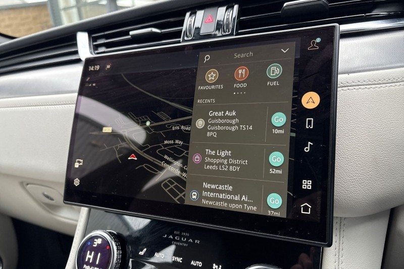 2022 (22) JAGUAR F-PACE 2.0 D200 R-Dynamic S 5dr Auto AWD 5016284