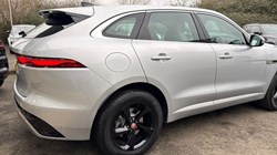 2022 (22) JAGUAR F-PACE 2.0 D200 R-Dynamic S 5dr Auto AWD 5016307