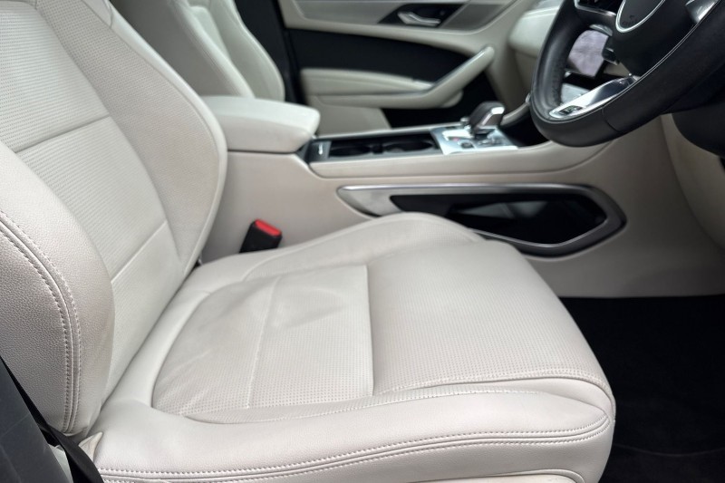 2022 (22) JAGUAR F-PACE 2.0 D200 R-Dynamic S 5dr Auto AWD 5016278