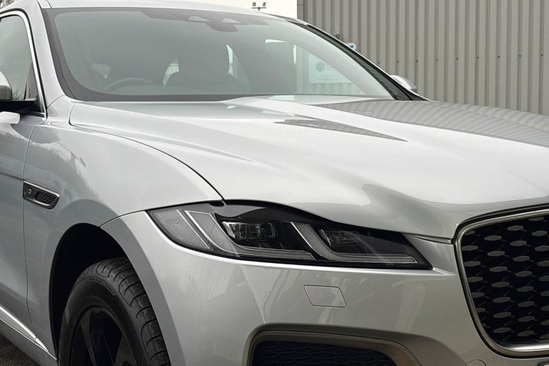 2022 (22) JAGUAR F-PACE 2.0 D200 R-Dynamic S 5dr Auto AWD 5016270