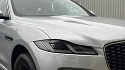 2022 (22) JAGUAR F-PACE 2.0 D200 R-Dynamic S 5dr Auto AWD 5016270