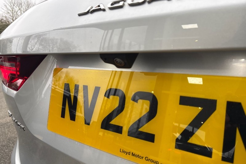 2022 (22) JAGUAR F-PACE 2.0 D200 R-Dynamic S 5dr Auto AWD 5016297