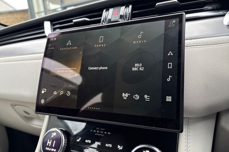 2022 (22) JAGUAR F-PACE 2.0 D200 R-Dynamic S 5dr Auto AWD 5016283