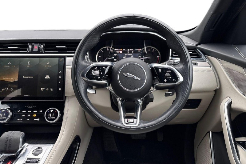 2022 (22) JAGUAR F-PACE 2.0 D200 R-Dynamic S 5dr Auto AWD 5016268