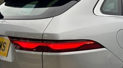 2022 (22) JAGUAR F-PACE 2.0 D200 R-Dynamic S 5dr Auto AWD 5016303