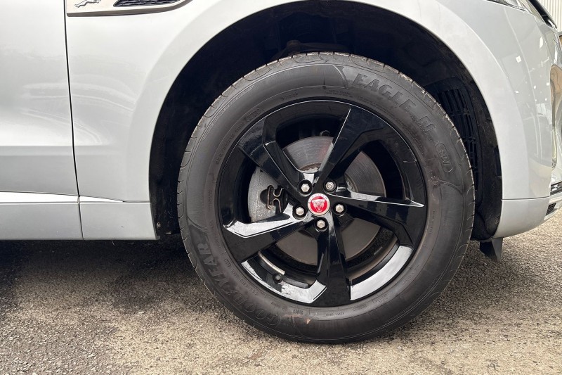 2022 (22) JAGUAR F-PACE 2.0 D200 R-Dynamic S 5dr Auto AWD 5016261